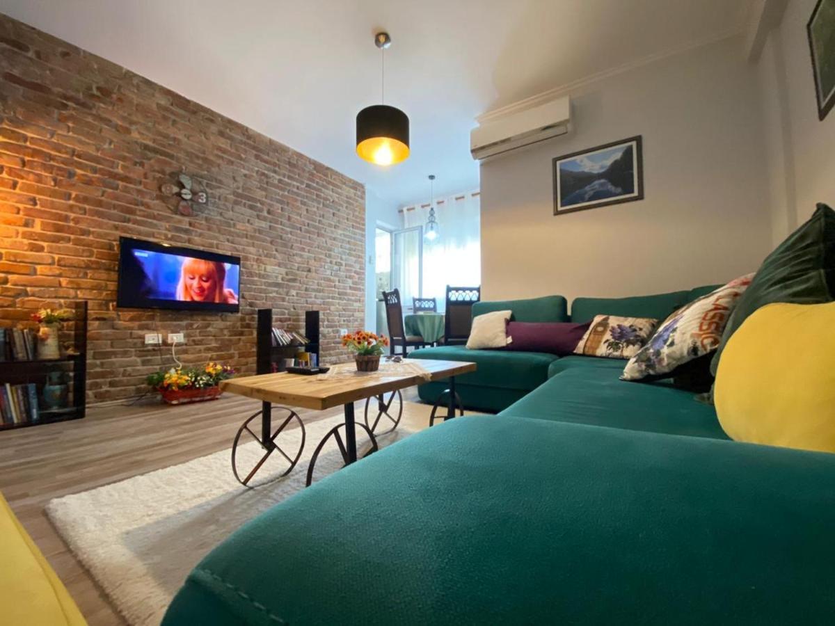 Ultra Apartments 'New Baazar' 地拉那 外观 照片